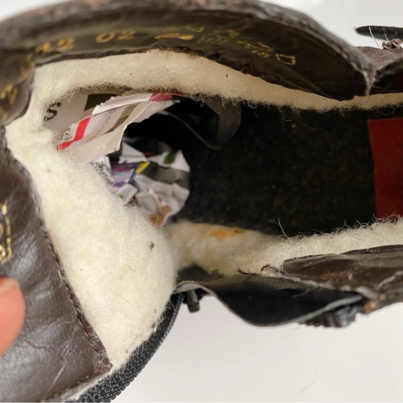 🍩 RIEKER DARK BROWN LEATHER SIDE BUCKLE CHUNKY HEEL BOOTIES! - Picture 13 of 15